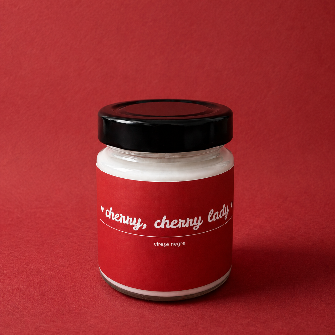 Cherry, cherry lady – lumânare parfumată cu cireșe negre